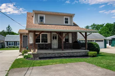 338 Union Rd, West Seneca, NY 14224