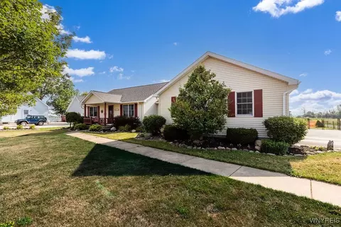 5835 Meahl Rd, Cambria, NY 14094