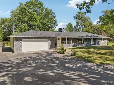 125 Hopkins Rd, Amherst, NY 14221