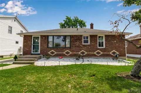 37 Lamson Rd, Buffalo, NY 14223