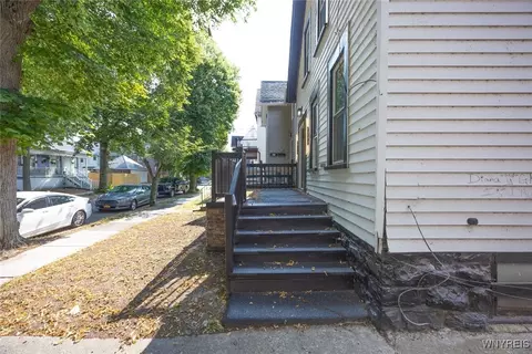 175 Garner Ave, Buffalo, NY 14213 photo 3