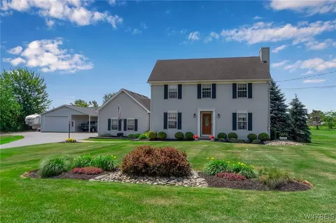 9707 Martin Rd, Clarence Center, NY 14032