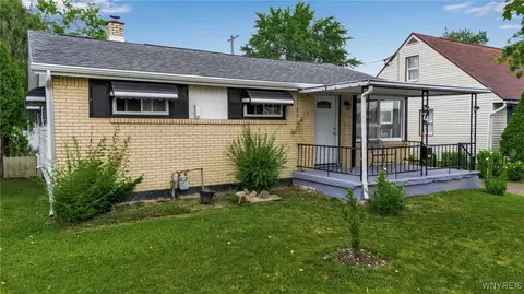 74 Harris Ct, Cheektowaga, NY 14225