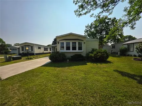 30 Marseille Ave, West Seneca, NY 14224