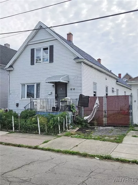 64 Sweet Ave, Buffalo, NY 14212