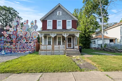 1312 Ontario Ave, Niagara Falls, NY 14305