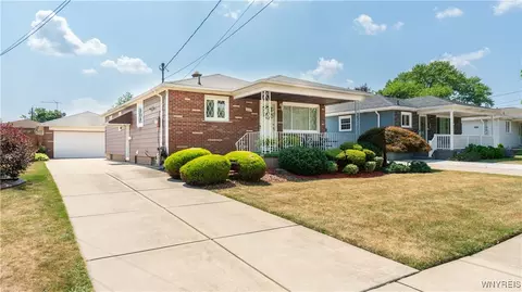 3229 Seneca Ave, Niagara Falls, NY 14305