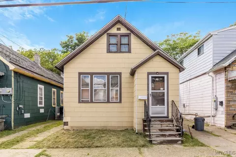 90 Coit St, Buffalo, NY 14206