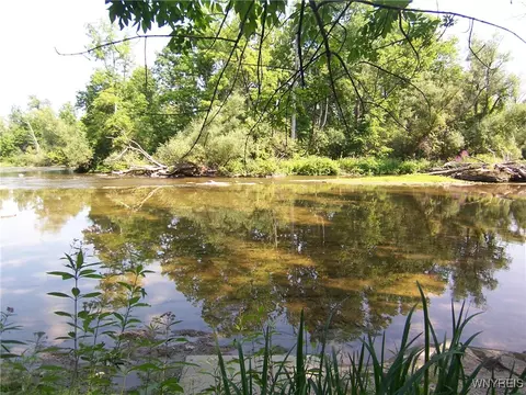 0 Little Falls Rd, Pembroke, NY 14036