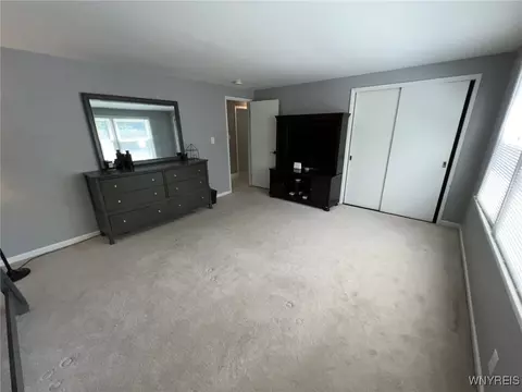 Bedroom - 450 Barton Dr, Lewiston, NY 14092 photo 2 of 7