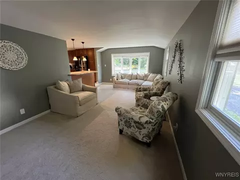 Living - 450 Barton Dr, Lewiston, NY 14092 photo 5 of 5