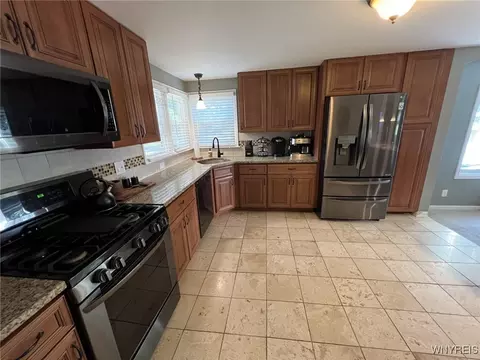 Kitchen - 450 Barton Dr, Lewiston, NY 14092 photo 1 of 4