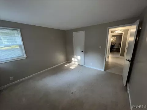 Bedroom - 450 Barton Dr, Lewiston, NY 14092 photo 4 of 7