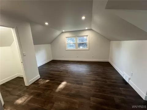 Bedroom - 450 Barton Dr, Lewiston, NY 14092 photo 5 of 7