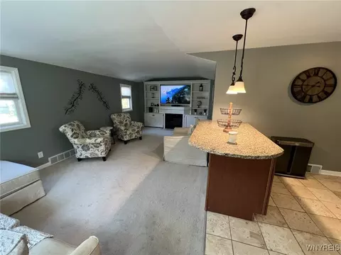 Living - 450 Barton Dr, Lewiston, NY 14092 photo 4 of 5