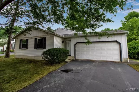 203 Robin Rd, Amherst, NY 14228