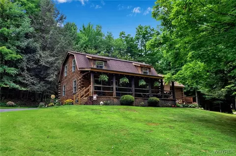 34 Cherrywood, Holland, NY 14080