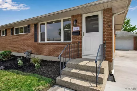 141 Diane Dr, Cheektowaga, NY 14225