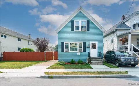 30 Olcott Pl, Cheektowaga, NY 14225