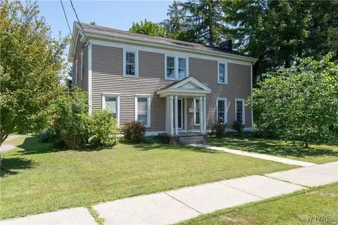 8 Jefferson St, Attica, NY 14011