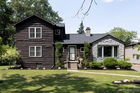 376 Lein Rd, West Seneca, NY 14224