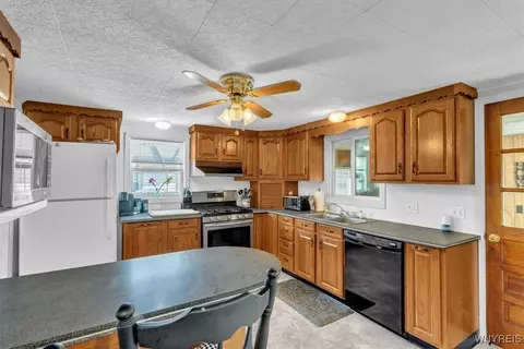 57 E Hill St, Persia, NY 14070 photo 7