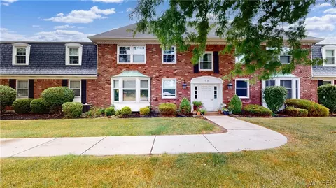 1420 Maple Rd #5, Amherst, NY 14221