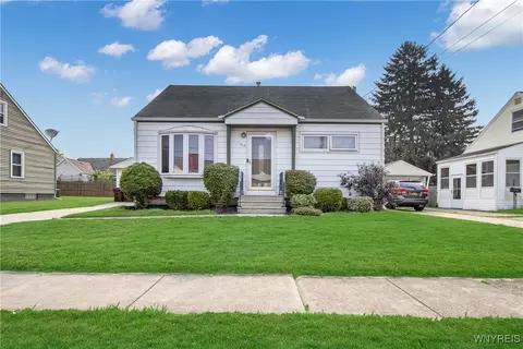 109 Currier Ave, Sloan, NY 14212
