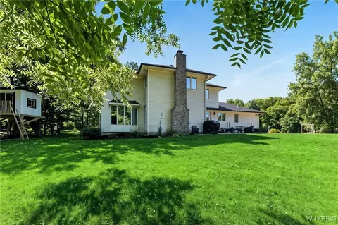 2 Gothic Ledge, Lockport, NY 14094 photo 36