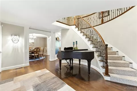 2 Gothic Ledge, Lockport, NY 14094 photo 4
