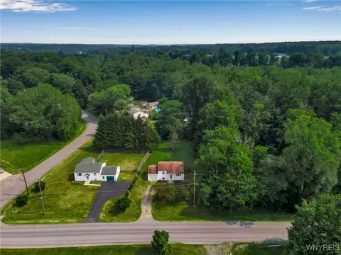 733 Four Rod Rd, Alden, NY 14004