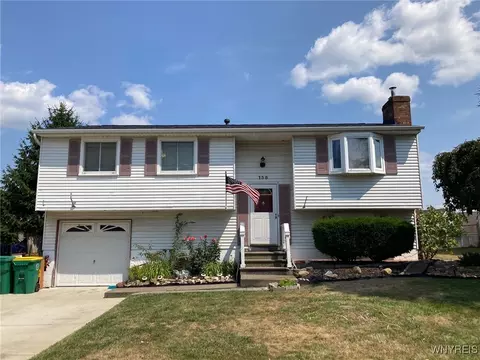 138 Crownview Ter, Hamburg, NY 14075