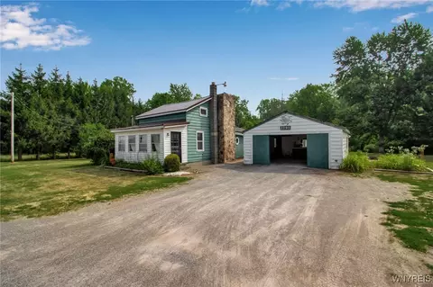 2791 Marshall Rd, Ridgeway, NY 14103