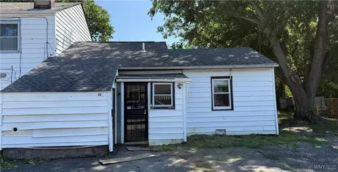 11 Windwood Ct #E, Cheektowaga, NY 14225