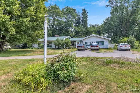 7113 State Rd, Colden, NY 14033
