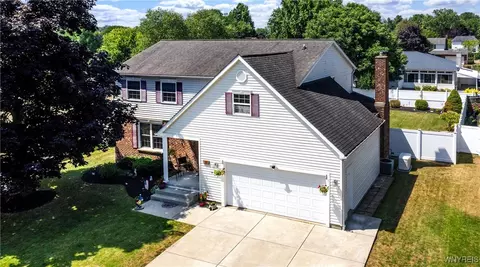 53 Brookpark Dr, Amherst, NY 14228