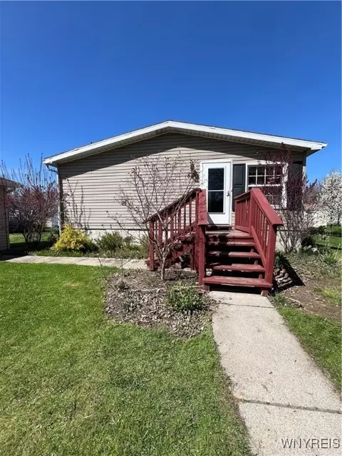 54 Rainbow Park, Ransomville, NY 14131