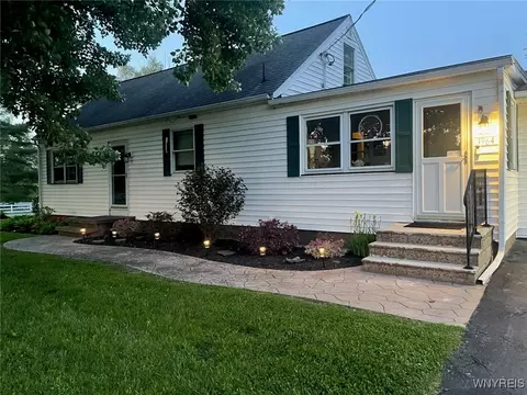 1964 Lake Rd, Hamlin, NY 14464