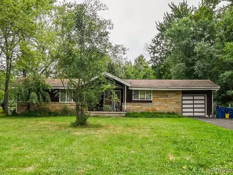 301 New Rd, East Amherst, NY 14051