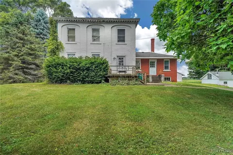 12830 Genesee Rd, Chaffee, NY 14030