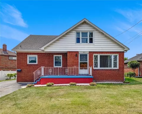 91 Bloomfield Ave, Depew, NY 14043