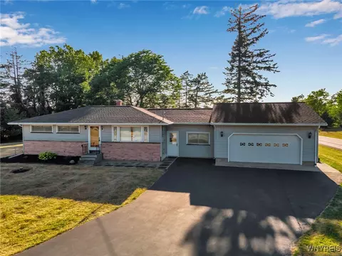 8290 Powers Rd, Batavia, NY 14020