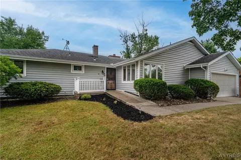 43 Delamere Rd, Amherst, NY 14221