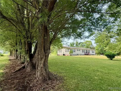 13892 Root Rd, Barre, NY 14411
