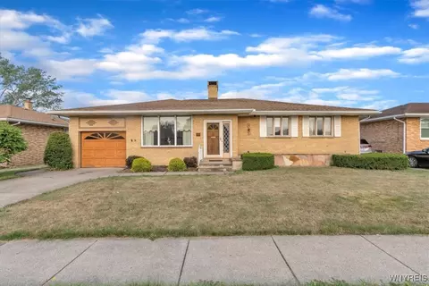 106 Nash St, West Seneca, NY 14206