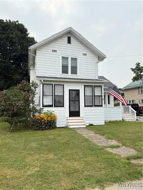 29 Maple St, Middlebury, NY 14591