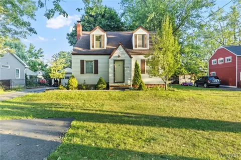 4165 Norway Pl, Hamburg, NY 14075