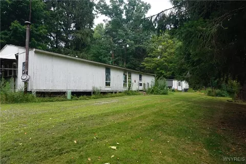 12243 Sharp St, Concord, NY 14141