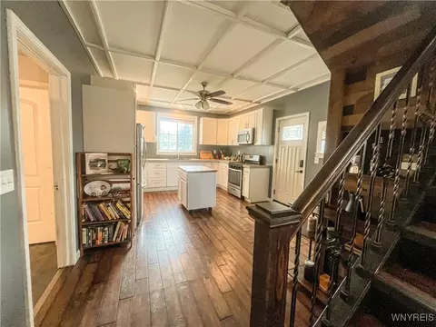 Entry Way - 1581 Olean-portville Rd, Olean, NY 14760 photo 3 of 4