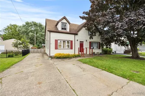 67 Rose Ave, West Seneca, NY 14224